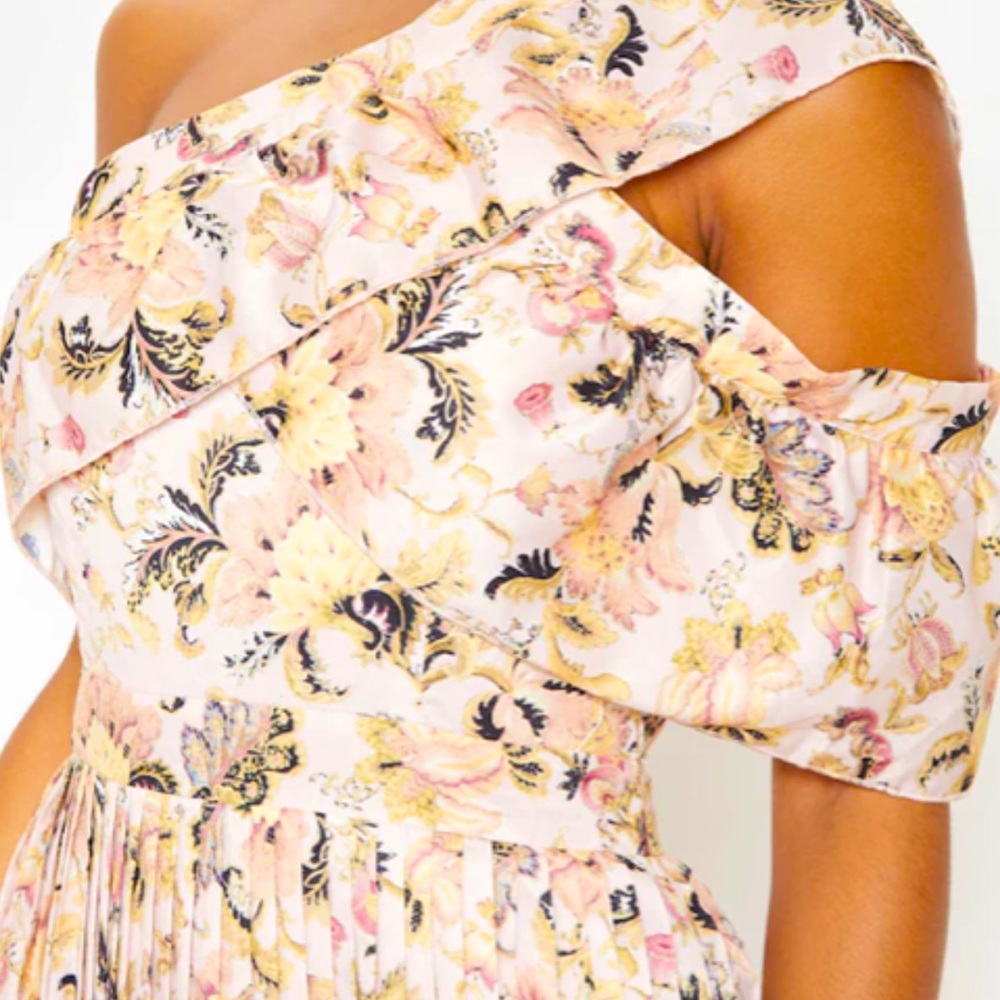 VERY CLASSY PLEATED FLORAL DRESS